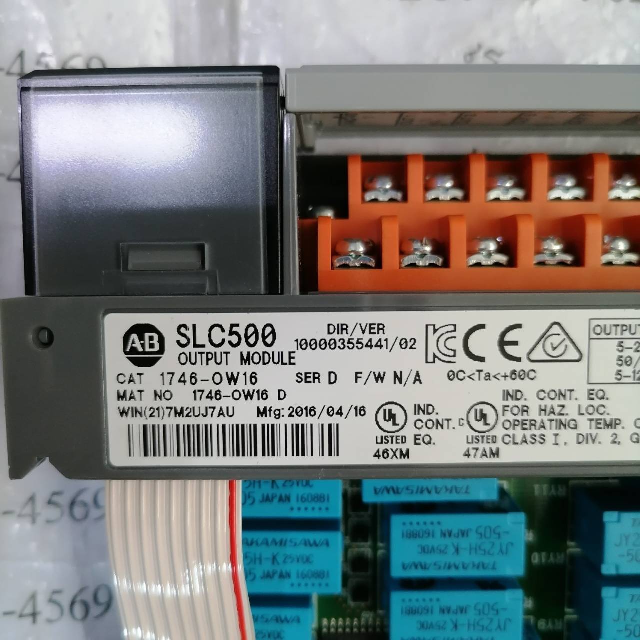 PLC " ALLEN-BRADLEY " รุ่น 1746-OW16