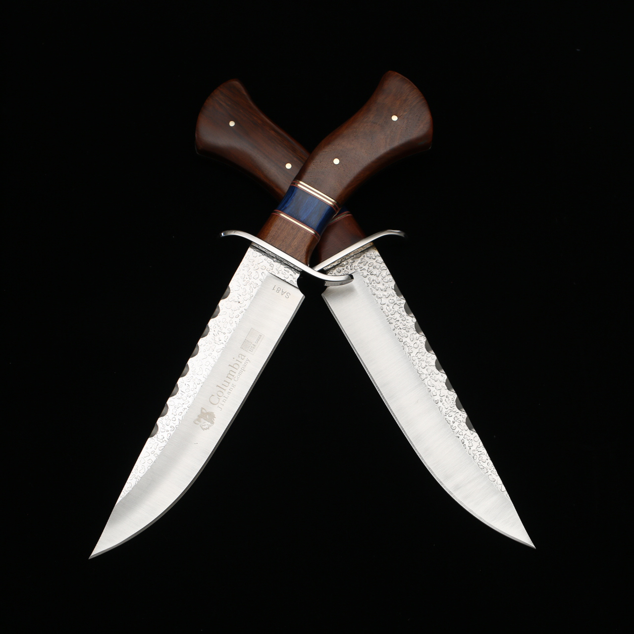 มีดเดินป่า COLUMBIA รุ่น SA81 ด้ามไม้ทรงโค้ง ทรงใบมีดสวย