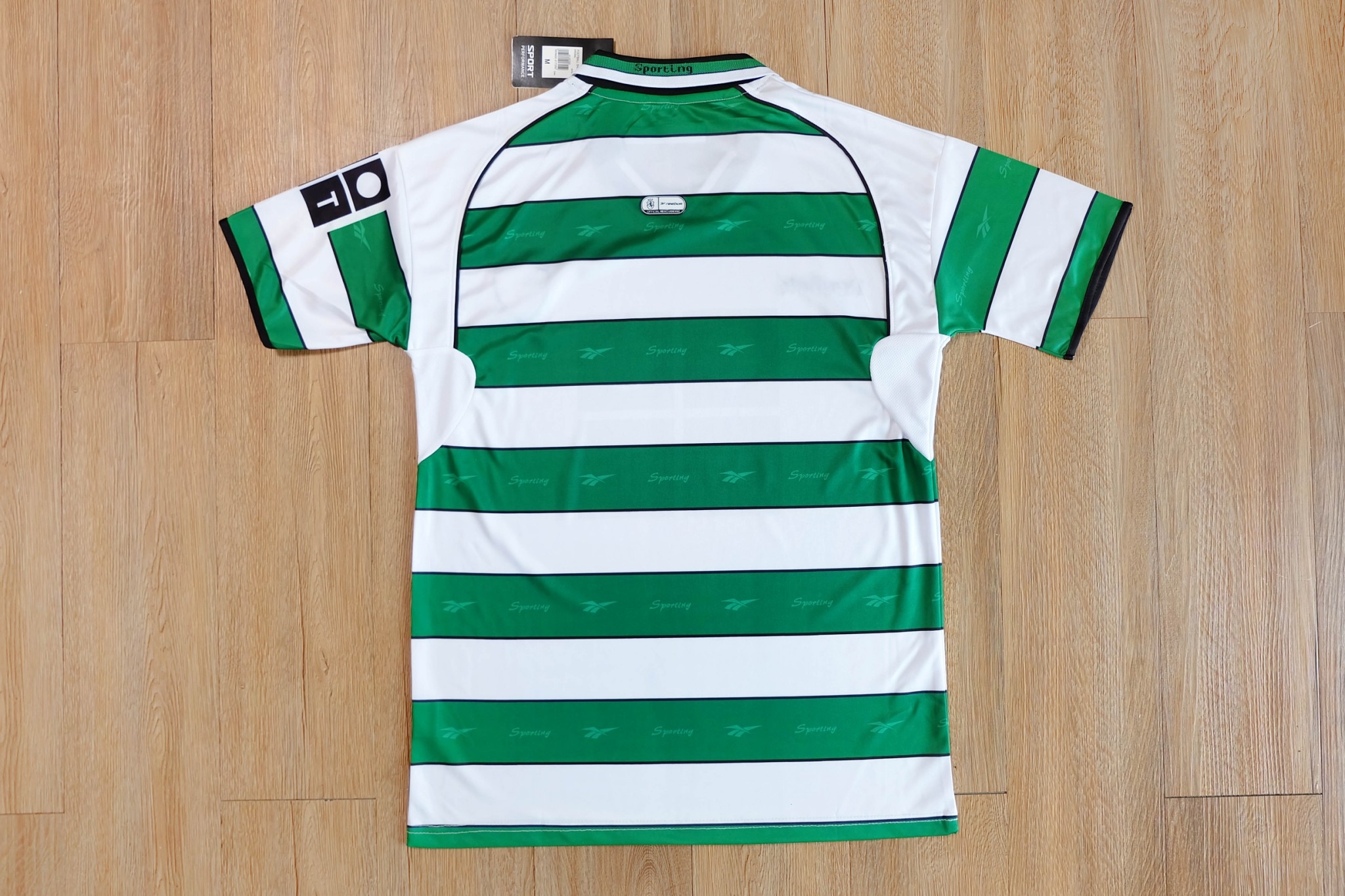 Sporting Lisbon 2000-01 Home Vintage Jersey เสื้อฟุตบอลสปอร์ติ้ง ลิสบอน ย้อนยุค