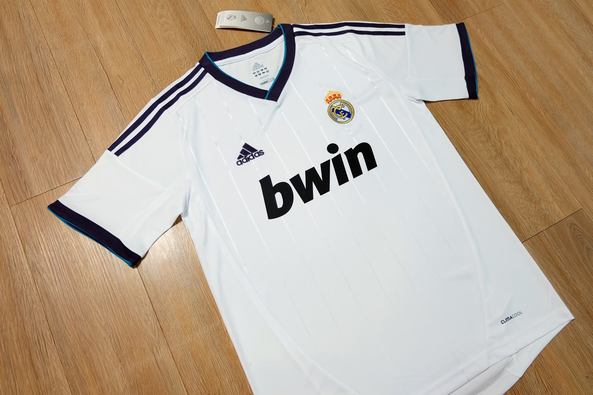 Real Madrid 2012/13 Vintage Jersey เสื้อฟุตบอลเรอัล มาดริด เสื้อบอลย้อนยุค