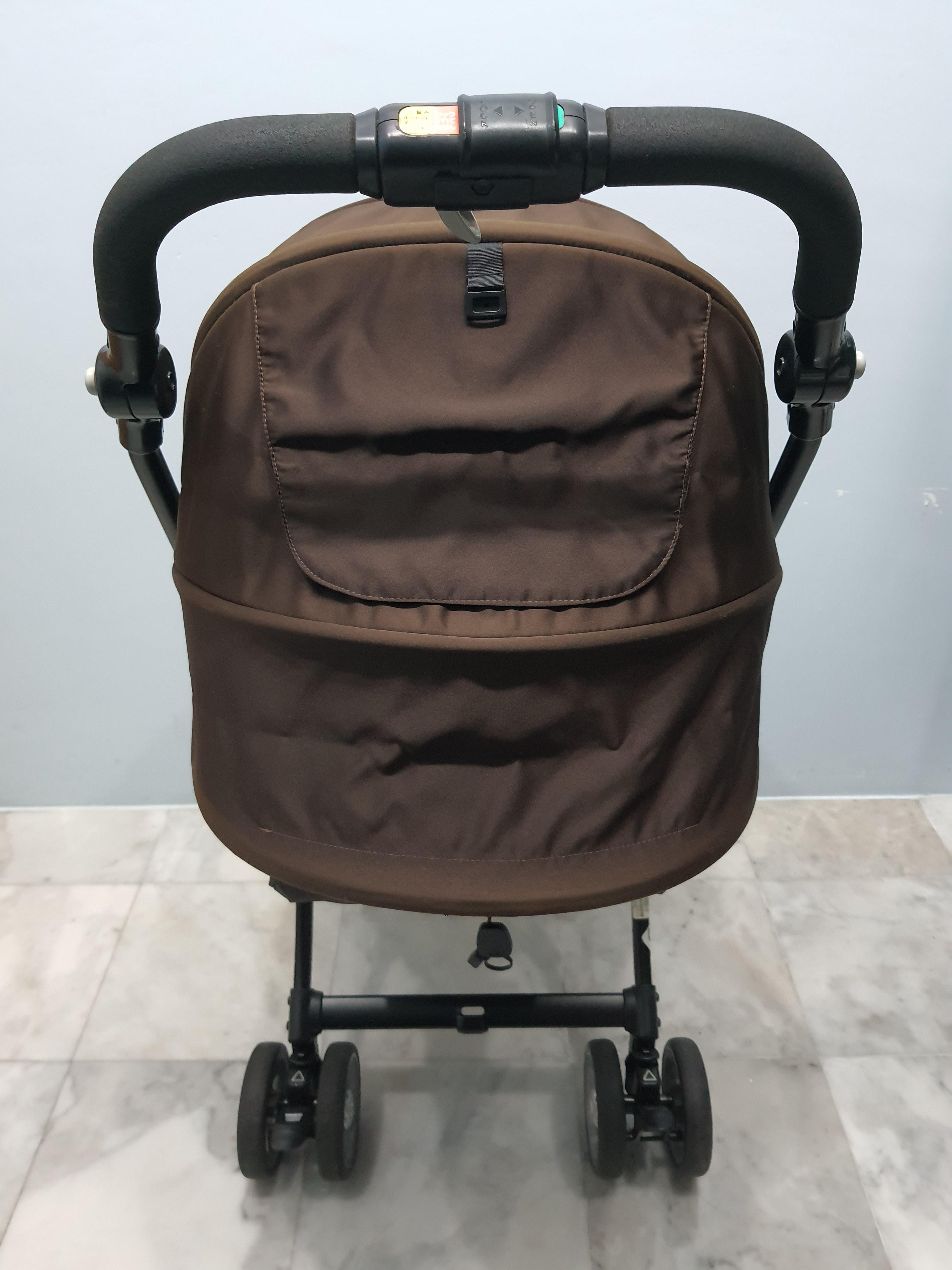 รถเข็นเด็ก Combi Miracle Turn สีน้ำตาล สำหรับเด็กแรกเกิด - 3 ขวบ [มือสอง]