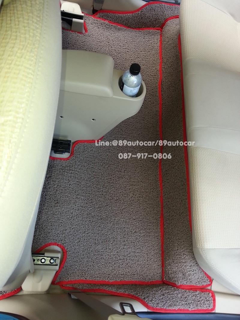 พรมไวนิลปูพื้นรถยนต์ Toyota Vios 2015 สีครีมขอบแดง