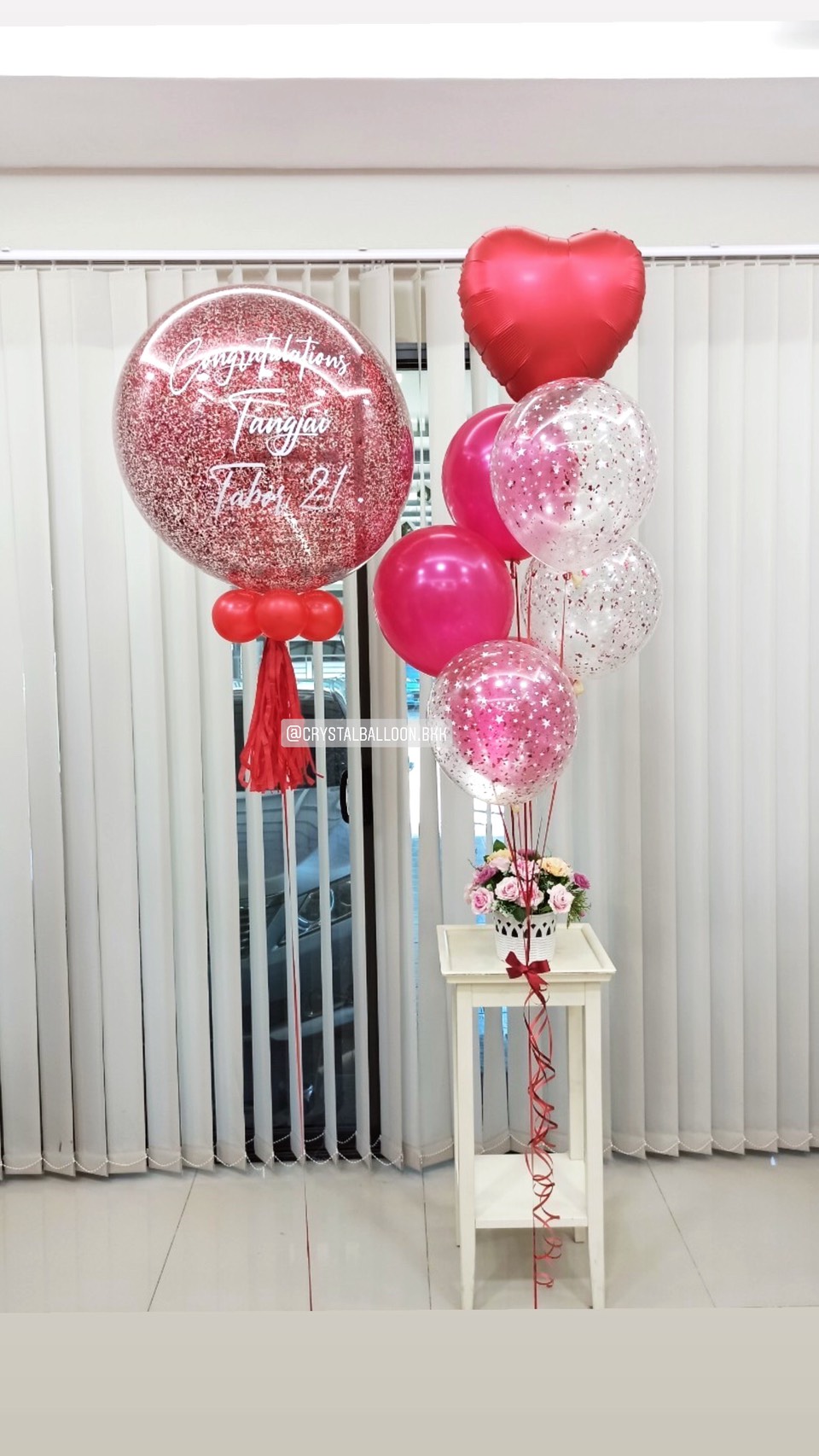 ลูกโป่ง แสดงความยินดี ในโอกาสพิเศษ Bubble ขนาด 24" โทนสีแดง ยอดนิยม พร้อม ช่อลูกโป่ง 1 ช่อ,ลูกโป่งใสลายดาว ใส่กลิตเตอร์,ฟอยล์หัวใจ ขนาด 18" 1 ชิ้น พร้อมตกเเต่ง สามารถเปลี่ยนสีลูกโป่ง/เปลี่ยนข้อความ/เปลี่ยนขนาดได้