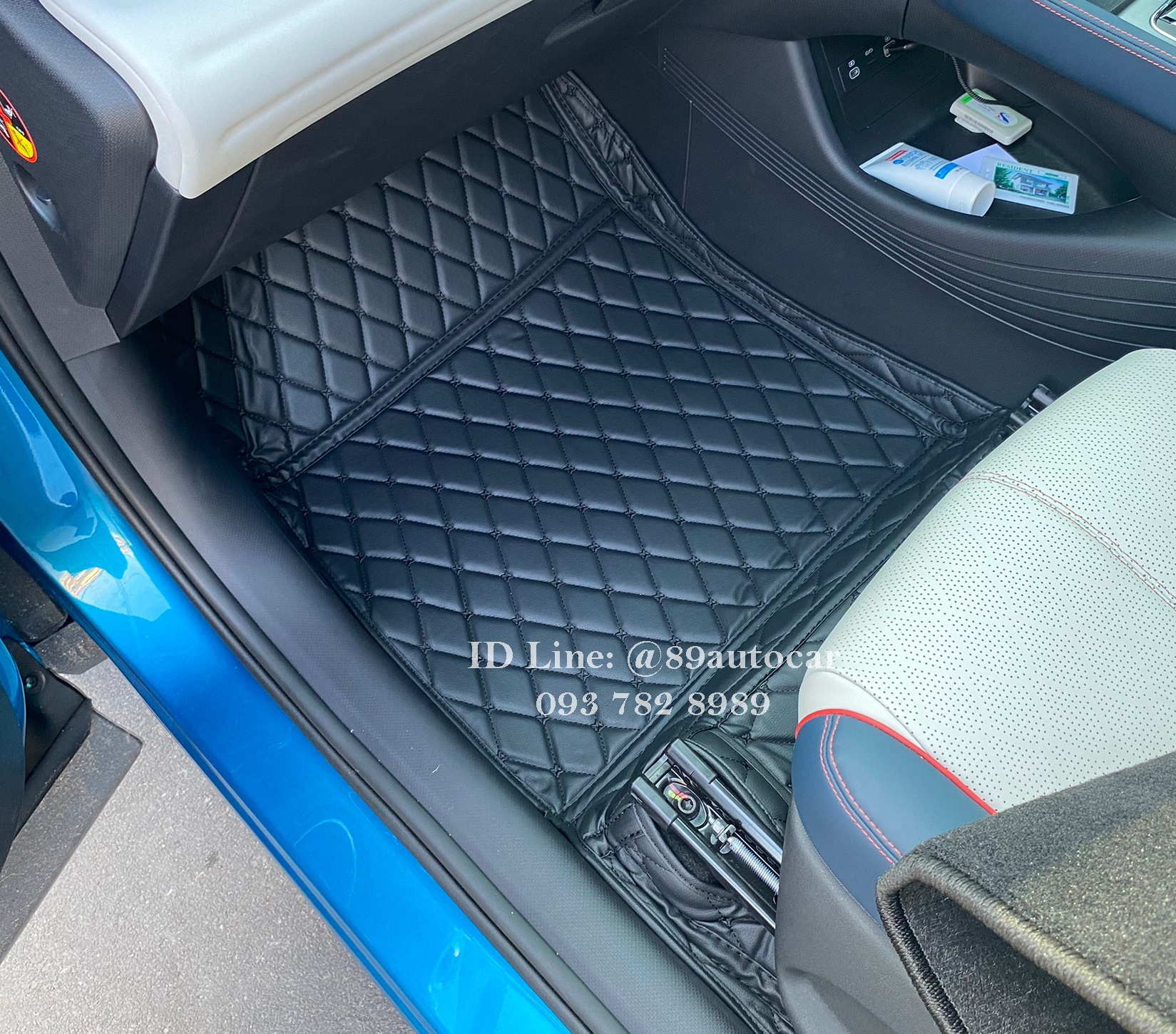 ขายพรมในรถ BYD Atto3 ปูพรมหกดี สีดำด้ายดำ ในห้องโดยสาร