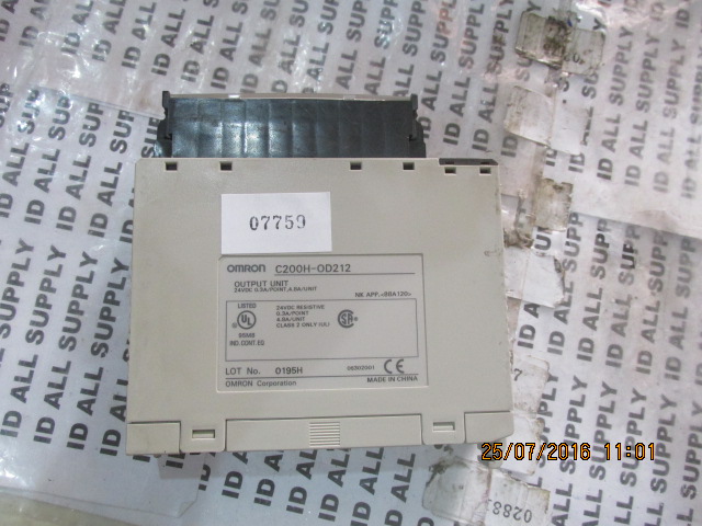 PLC “ OMRON ” รุ่น C200H-OD212