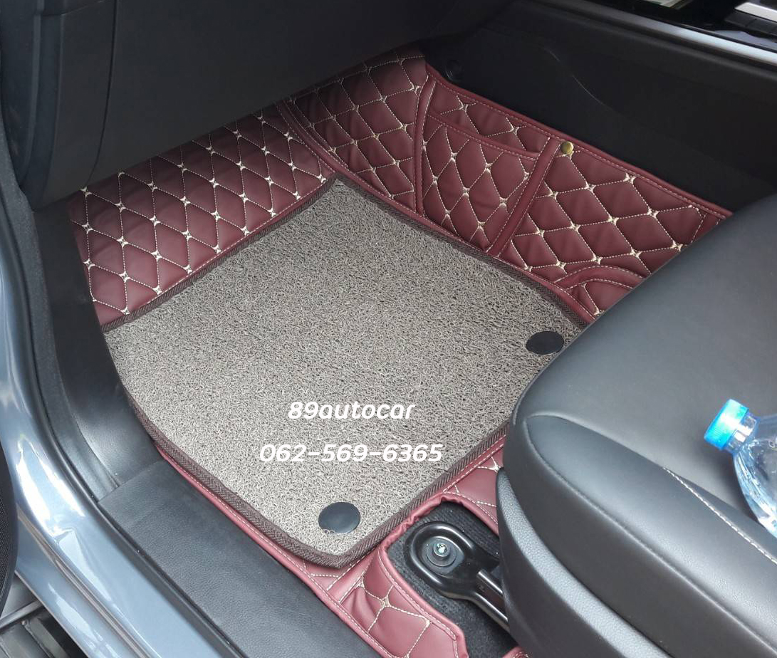 พรมรถกระบะ Isuzu D-Max Cab 2021 สีเลือดหมู เสริมด้วยพรมดักฝุ่นสีน้ำตาล เต็มคัน