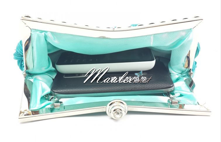 Evening Clutch กระเป๋าออกงาน สีฟ้าน้ำทะเล อัดพลีทลายสาน สายโซ่สั้นยาว