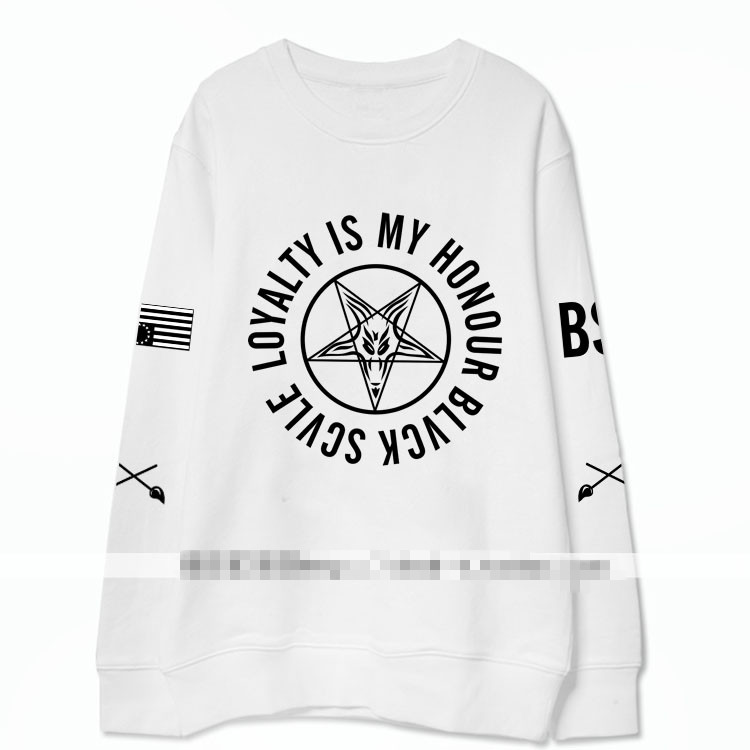 เสื้อแขนยาวกันหนาว (Sweater) Loyalty แบบ Mark