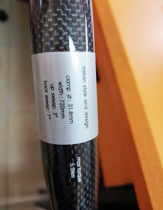 แฮนด์ตรงคาร์บอน XIDA LTD Flat CARBON HANDLEBAR ยาว 720มม. สีดำ/เทา