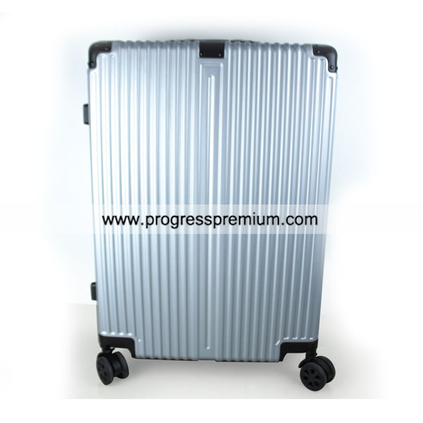 กระเป๋าเดินทาง