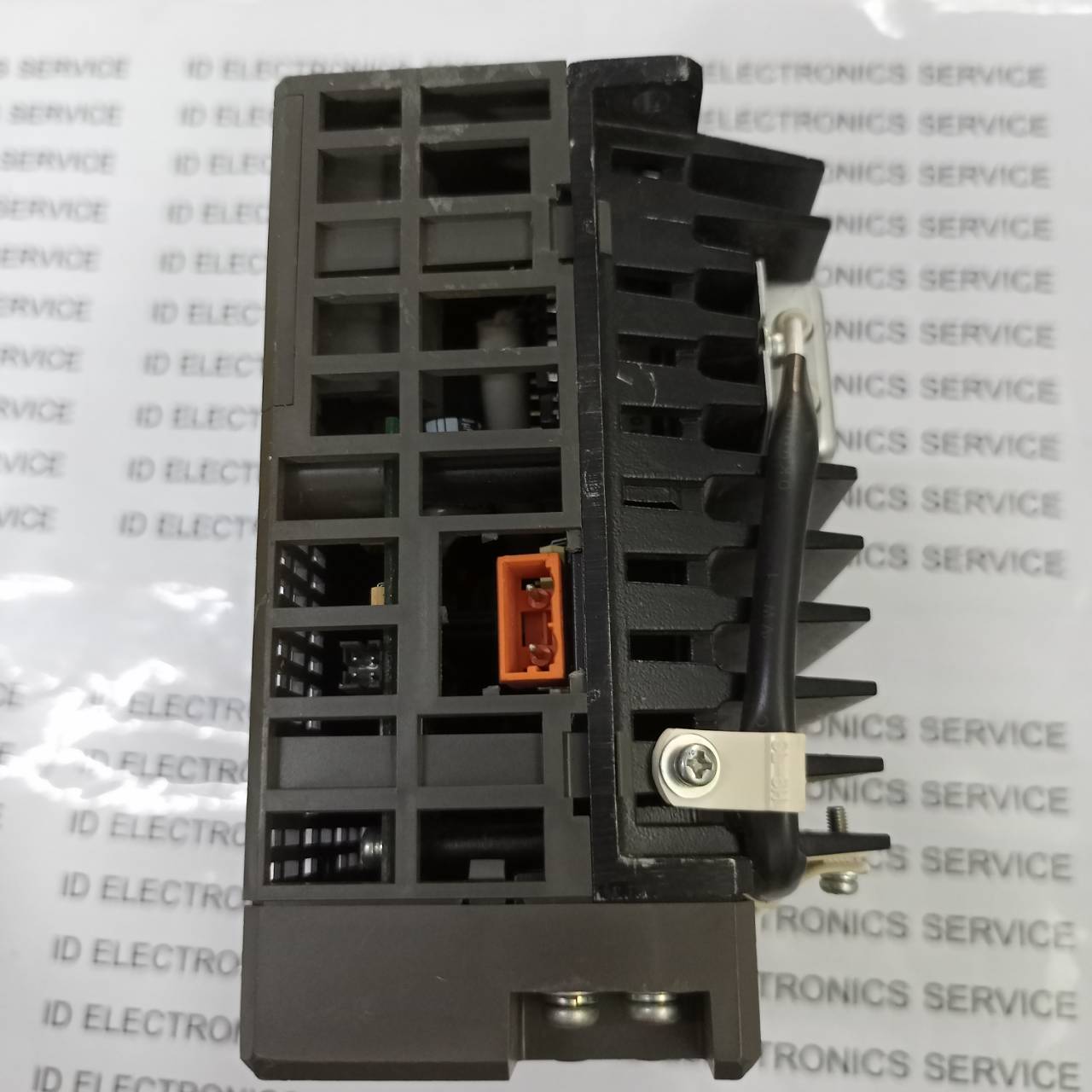 RYS201S3-LSS6-ZD7 SERVO DRIVE " FUJI "