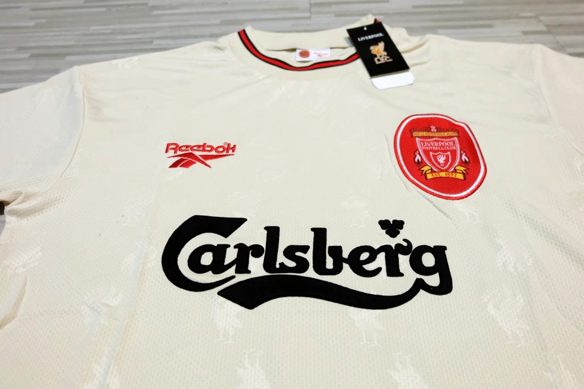 Liverpool 1996/97 Away Vintage Jersey เสื้อฟุตบอลลิเวอร์พูลย้อนยุค Carlsberg