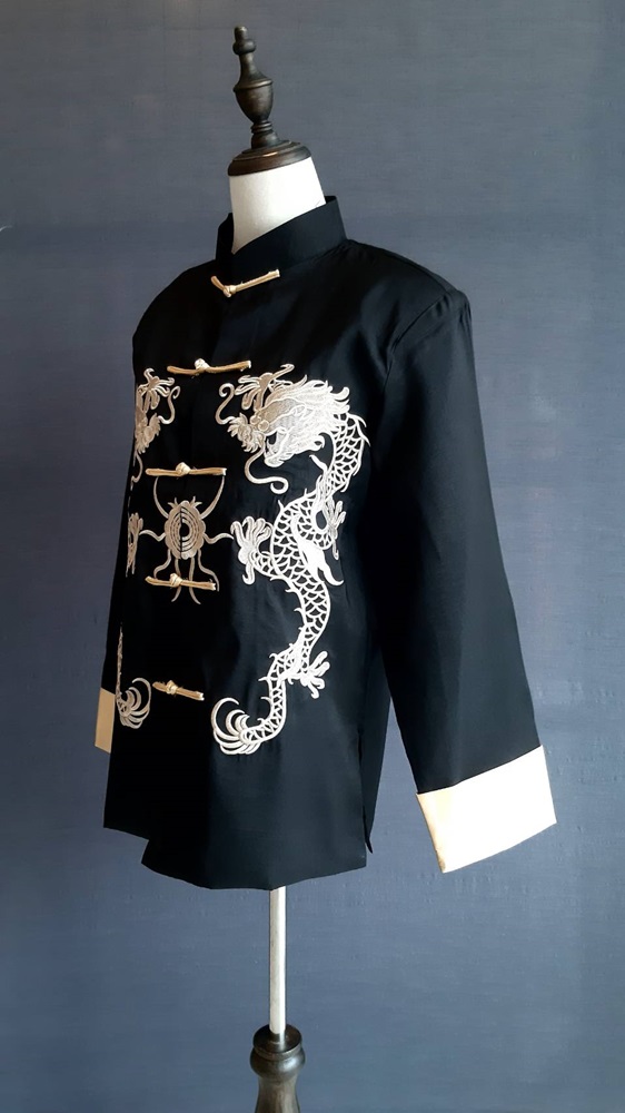 Pre-order ชุดจีน ชาย เสื้อคอจีน ผ้าไหมจีน สีดำ ปักลายมังกร