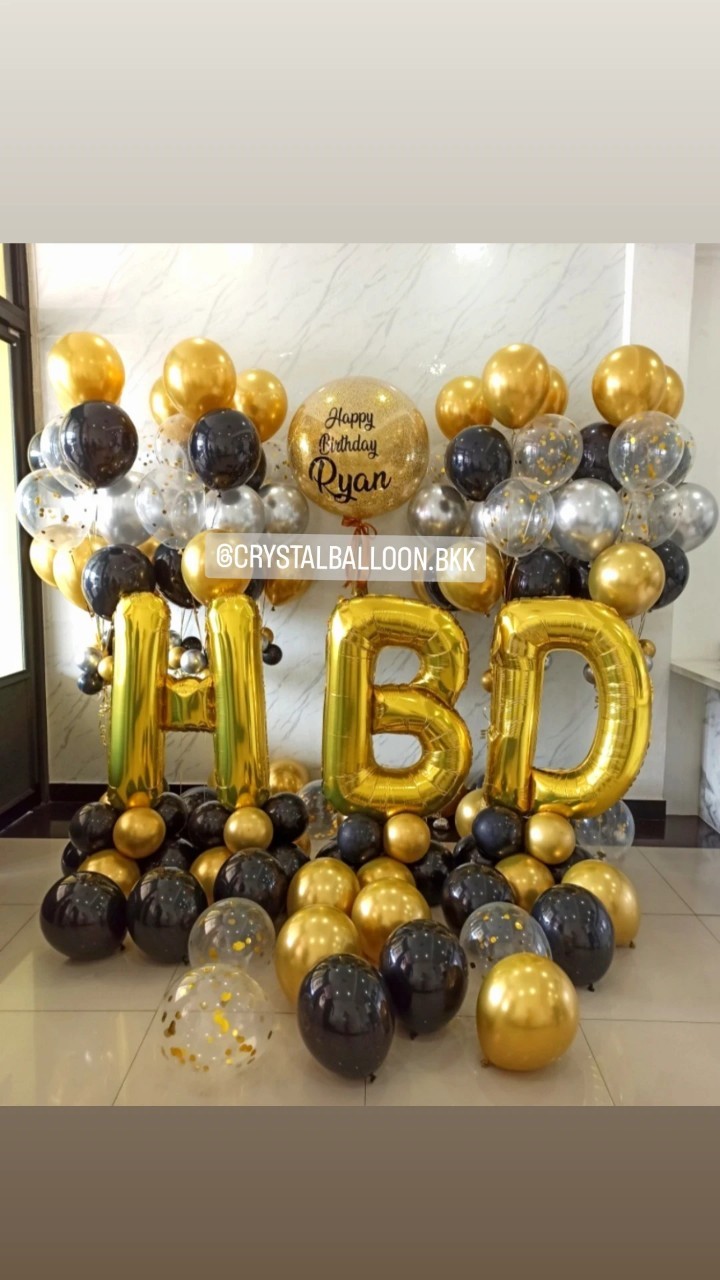 ลูกโป่ง วันเกิด Bubble ขนาด 36" กลิตเตอร์สีทอง 1 ลูก พร้อม ช่อลูกโป่งสีโครเมี่ยม ช่อ 7 ลูก 10 ช่อ,ฟอยล์ตัวอักษร 40" ตั้งฐาน 3 ชิ้น,ลูกโป่งโปรยพื้น 30 ลูก Theme สีดำ-ทองโครเมี่ยม พร้อมตกแต่ง สามารถเปลี่ยนสีลูกโป่ง/เปลี่ยนข้อความ/เปลี่ยนขนาดได้