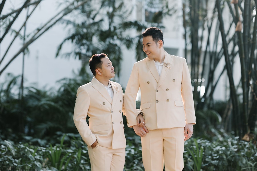 พร้อมเช่า ชุดสูทชาย สีแชมเปญ สูทตัด (ไม่มีเสื้อกั๊ก)