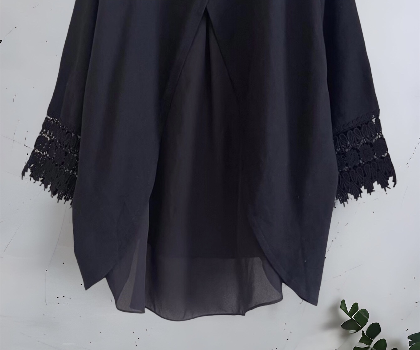 เสื้อยืดแต่งผ้าลูกไม้ 9am