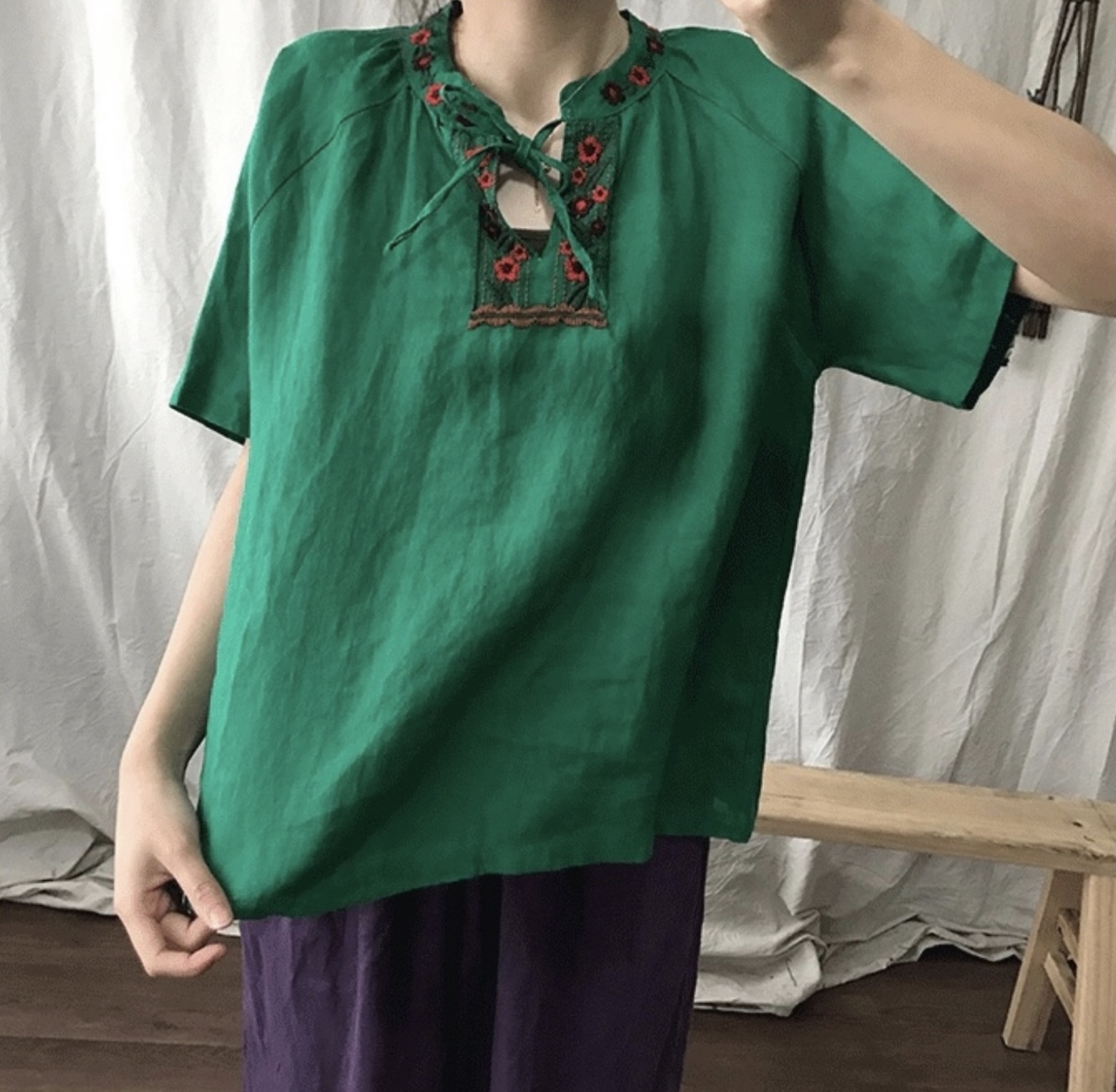 เสื้อผ้าลินินลายปัก