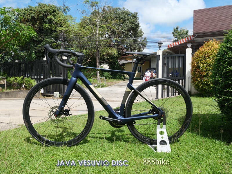 จักรยานเสือหมอบ JAVA VESUVIO DISC 22 สปีด เฟรมคาร์บอน แฮนด์อินทิเกรด ชุดเกียร์ 105 ล้อ 700c 2022
