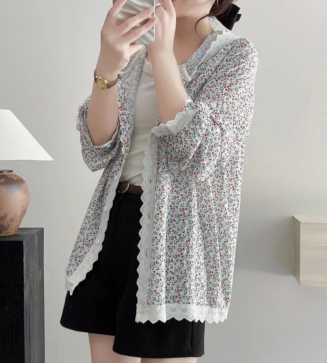 เสื้อคลุมฮู้ดผ้าฝ้ายลายดอกไม้แต่งลูกไม้