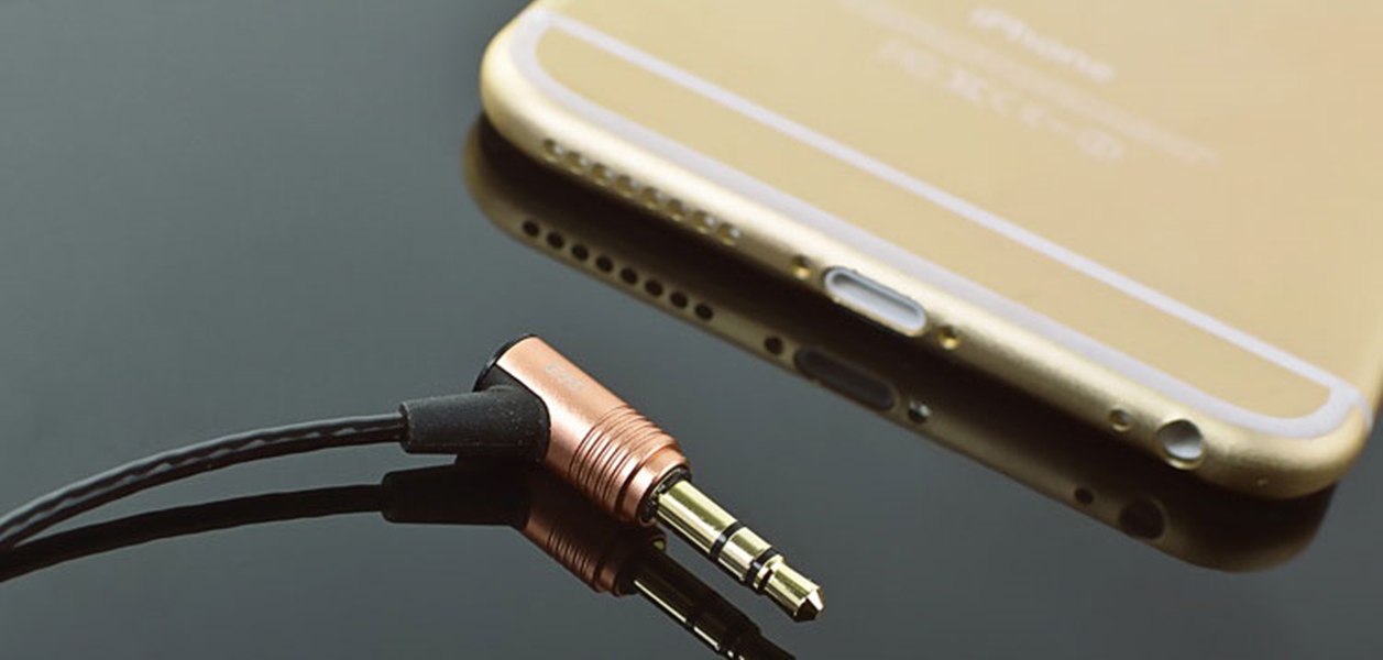 ขาย หูฟัง soundmagic e80S หูฟัง อินเอียร์ In-ear (รุ่นมีไมค์ในตัว) เสียงดีฟังสนุก ให้รายละเอียดเสียงครบถ้วน เบสดุดันจัดเต็ม ดีไซน์สวย น้ำหนักเบา ตัดเสียงรบกวนได้ดี