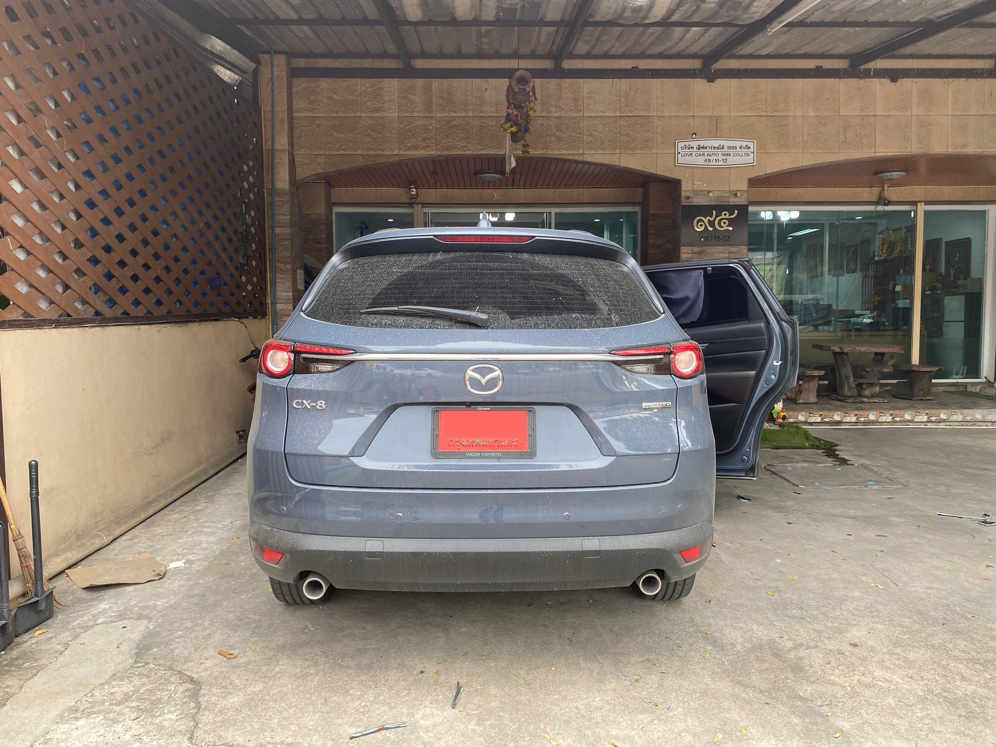 โรงงานพรมปูพื้นรถยนต์ Mazda CX-8 2023 6 ที่นั่ง สีกาแฟด้ายทอง ด้ายคู่ เต็มคัน