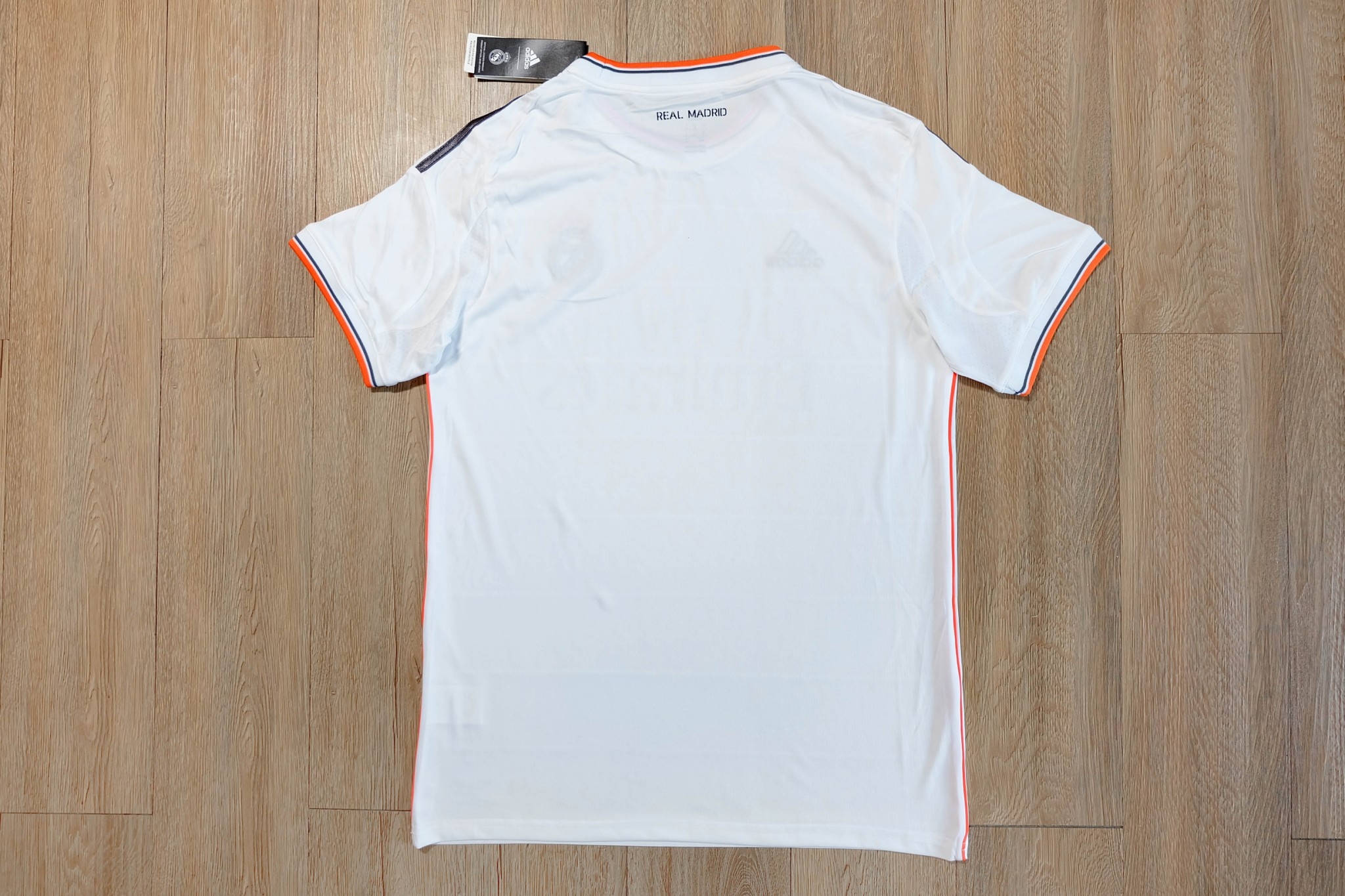 Real Madrid 2013/14 Vintage Jersey เสื้อฟุตบอลรีลมาดริดย้อนยุค