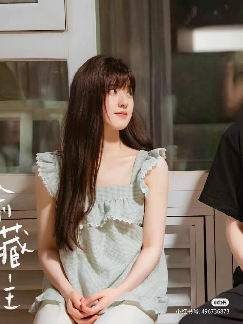 ชุดนอนสีฟ้าแต่งระบาย แบบ ซางจื้อ จากซีรี่ย์ แอบรักให้เธอรู้