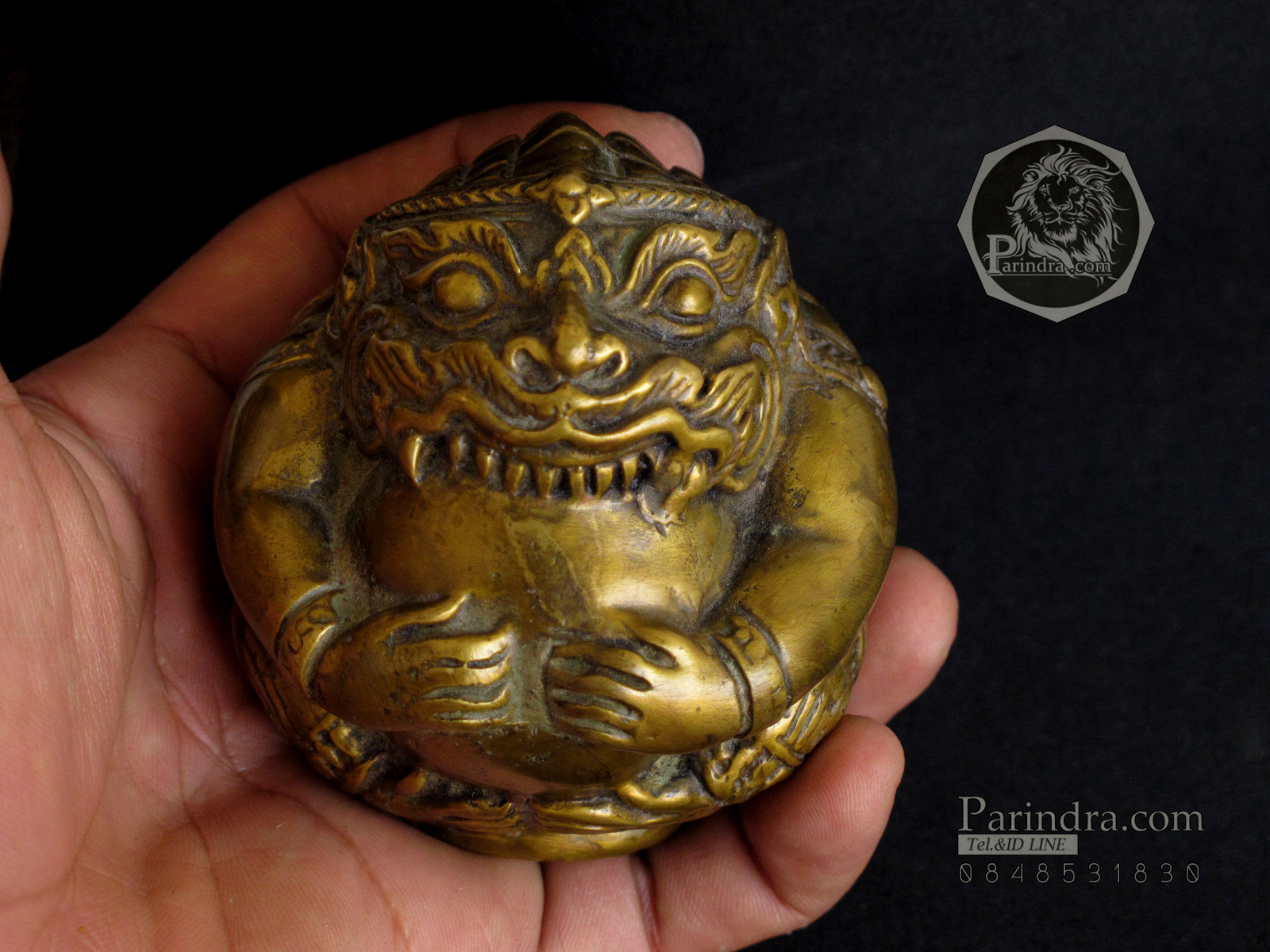 รูปหล่อทองเหลือง หนุมานอมจันทร์ งานฝีมือเก่า