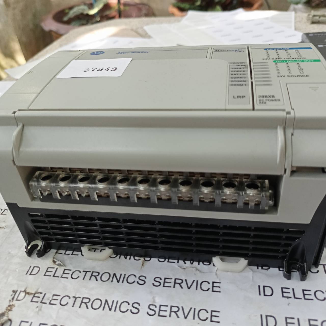 1764-28BXB PLC " ALLEN-BRADLEY "