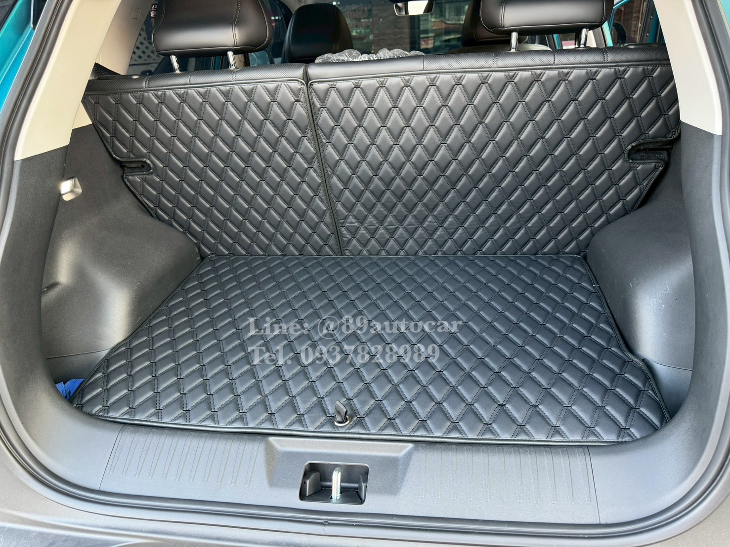 พรมรถยนต์ Aion UT พรมVVIP สีดำด้ายดำ 6 ชิ้น เต็มคัน