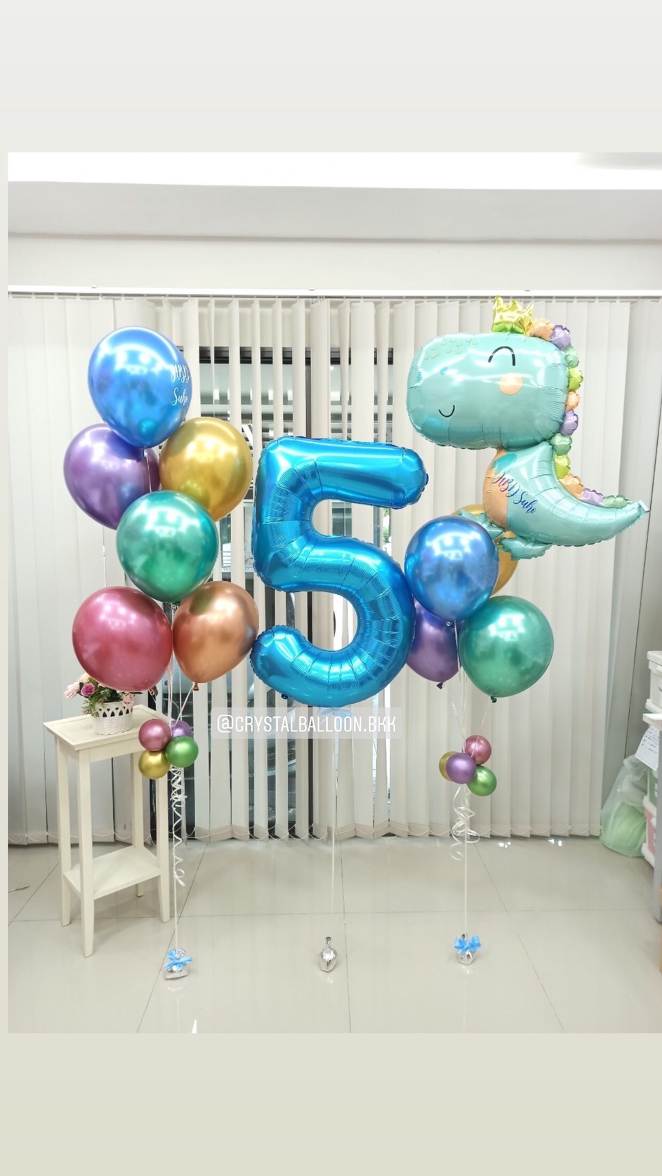 ลูกโป่ง วันเกิดเด็ก ช่อลูกโป่งไดโนเสาร์ Anagram ช่อ 5 ลูก 1 ช่อ พร้อม ช่อลูกโป่งสีโครเมี่ยม ช่อ 7 ลูก 1 ช่อ พร้อม ฟอยล์ตัวเลข ขนาด 40" 1 ชิ้น พร้อมตกเเต่ง สามารถเปลี่ยนสีลูกโป่ง/เปลี่ยนสี-ฟอยล์ตัวเลข/เปลี่ยนฟอยล์ตกแต่งได้