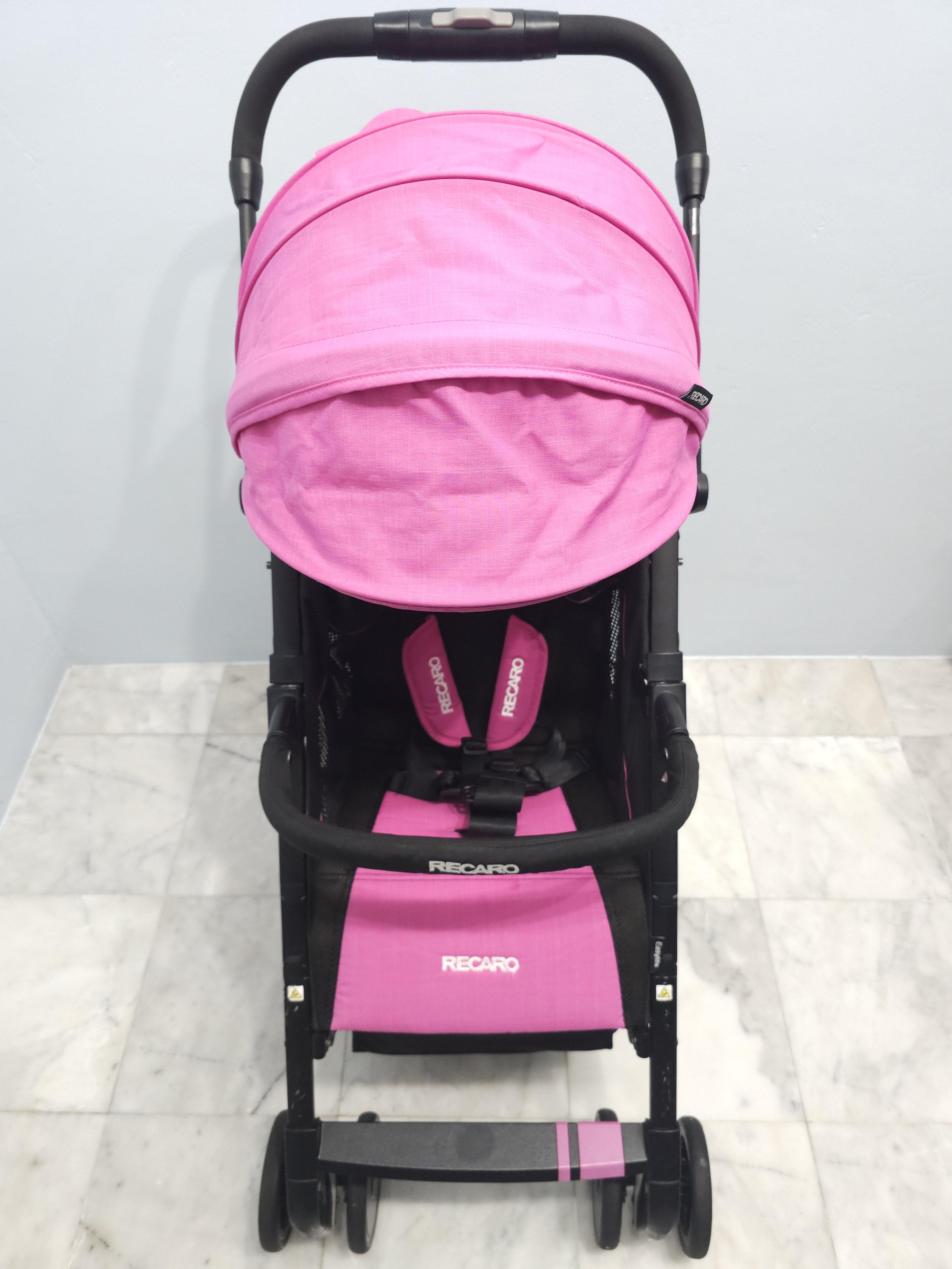 Recaro รุ่น Easylife สีชมพู