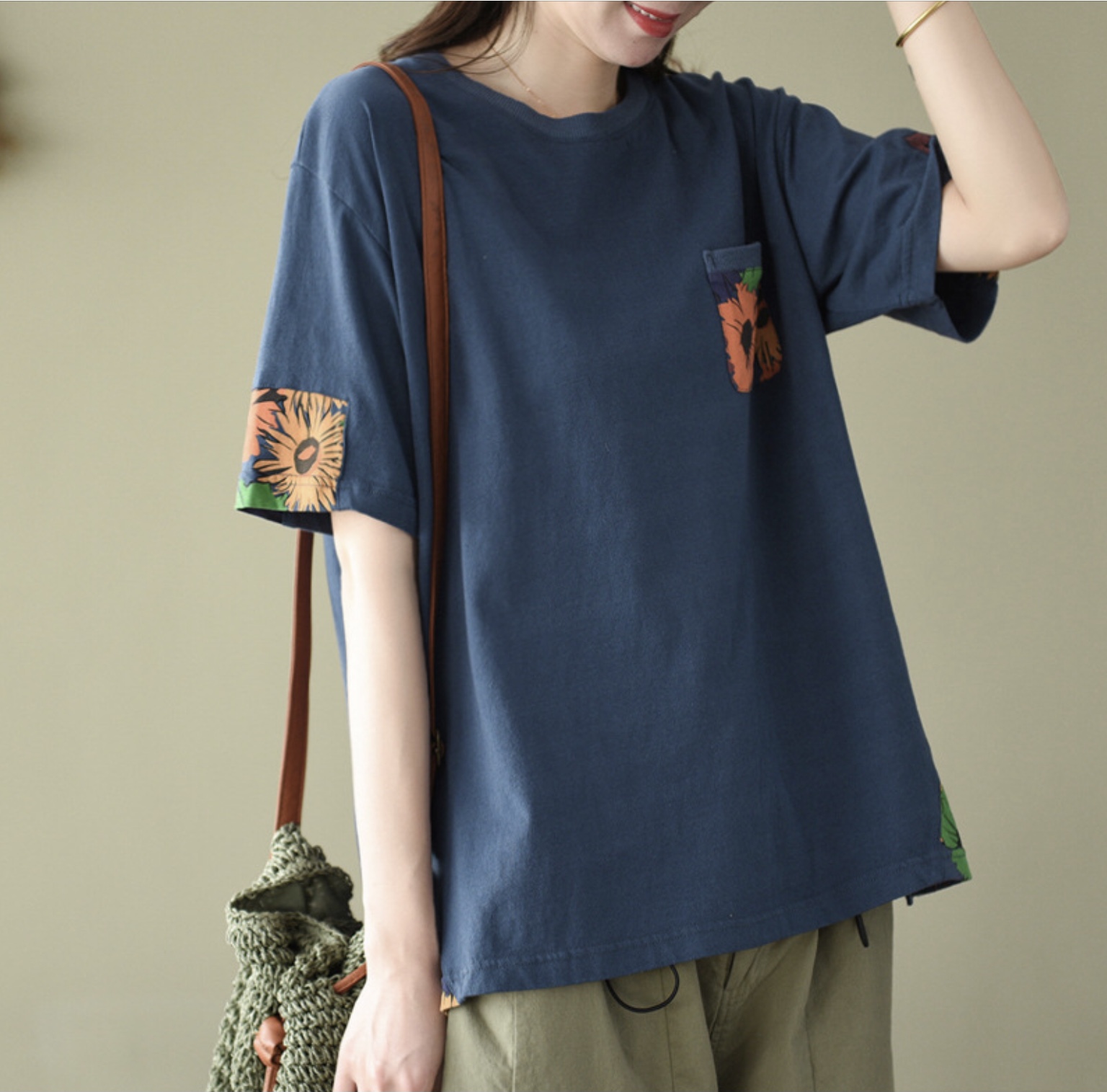 เสื้อยืดแต่งกระเป๋า