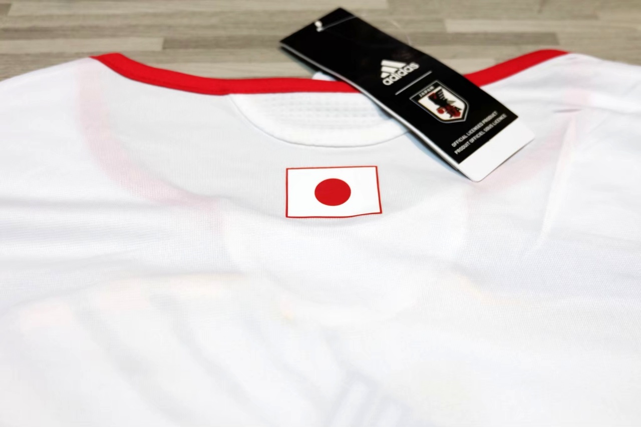 Japan 2006 Away Vintage Jersey เสื้อทีมชาติญี่ปุ่น เสื้อบอลทีมชาติญี่ปุ่น เสื้อญี่ปุ่นย้อนยุค