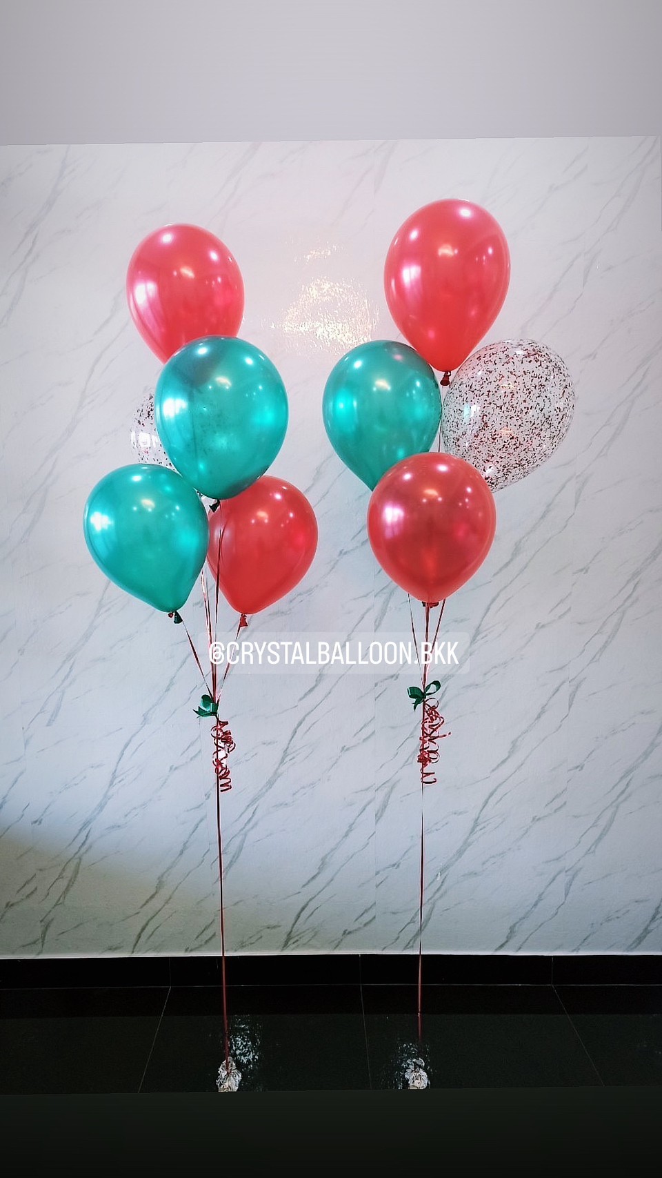 ลูกโป่ง Christmas ช่อลูกโป่ง 5 ลูก 2 ช่อ พร้อมตกแต่ง ลูกโป่งใส ใส่กลิตเตอร์ สามารถเปลี่ยนสีลูกโป่งได้