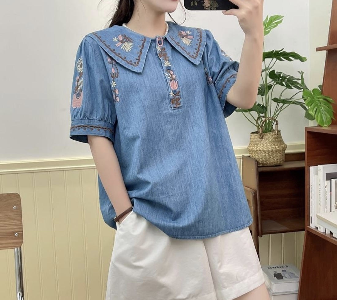 เสื้อคอบัวผ้าฝ้ายลายปัก