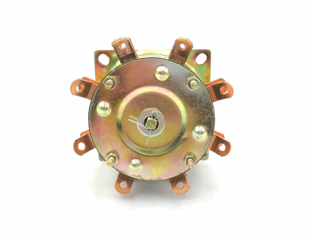 สวิทช์ตู้เชื่อม KDH2-8W. 40A - 380V 8ขา 2ชั้น