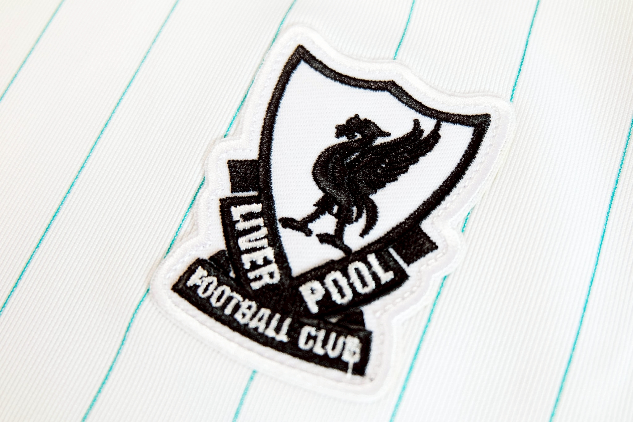 Liverpool Terrace Icons 2025/26 Jersey เสื้อลิเวอร์พูล ขาว ฤดูกาลใหม่