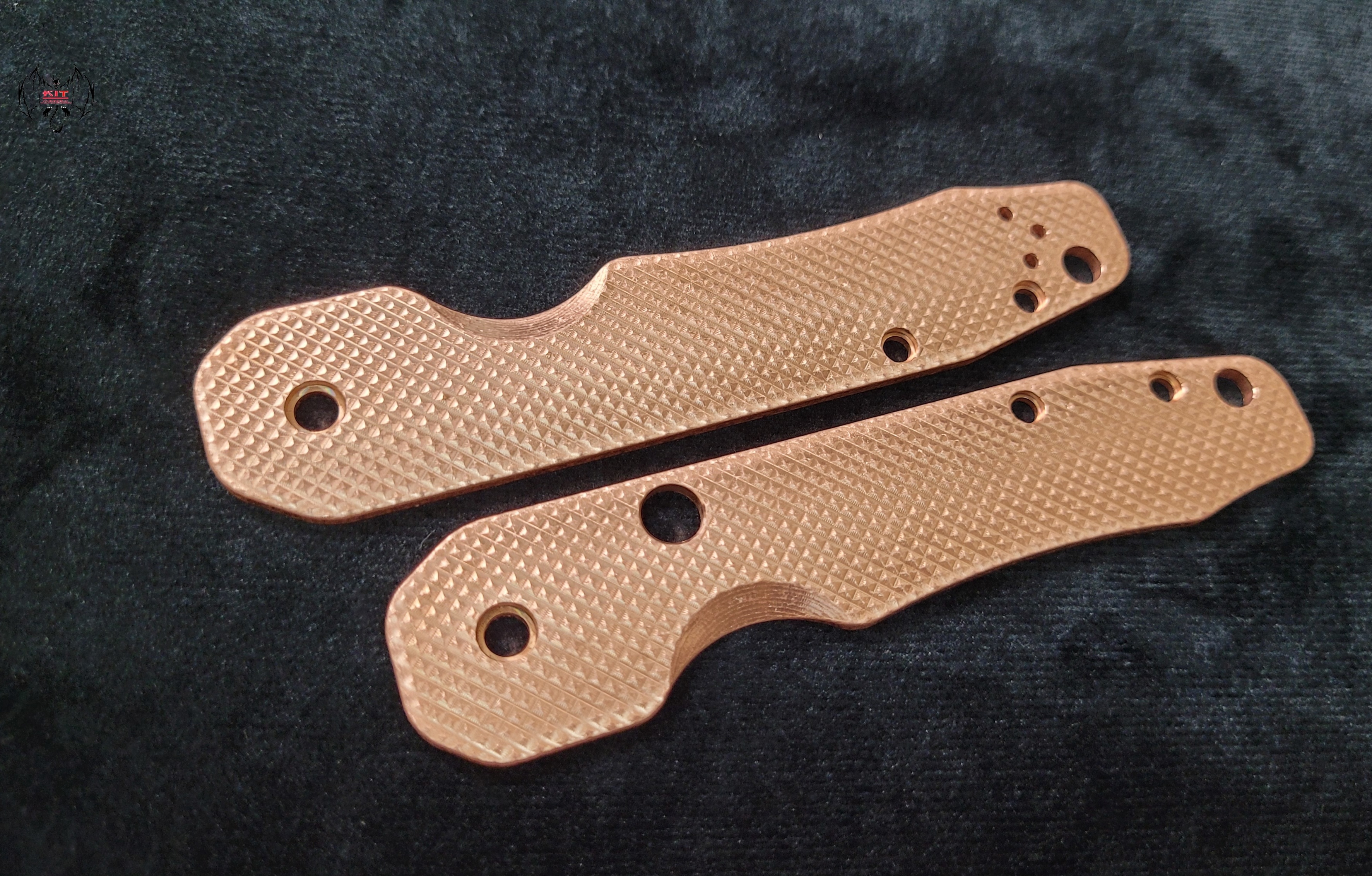 Smock Knives Custom Titanium Smock Snake Scales Copper