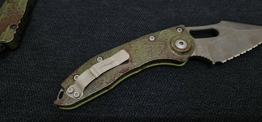 Microtech Borka Stitch Auto Full Serrated Outbreak 169-3OBS