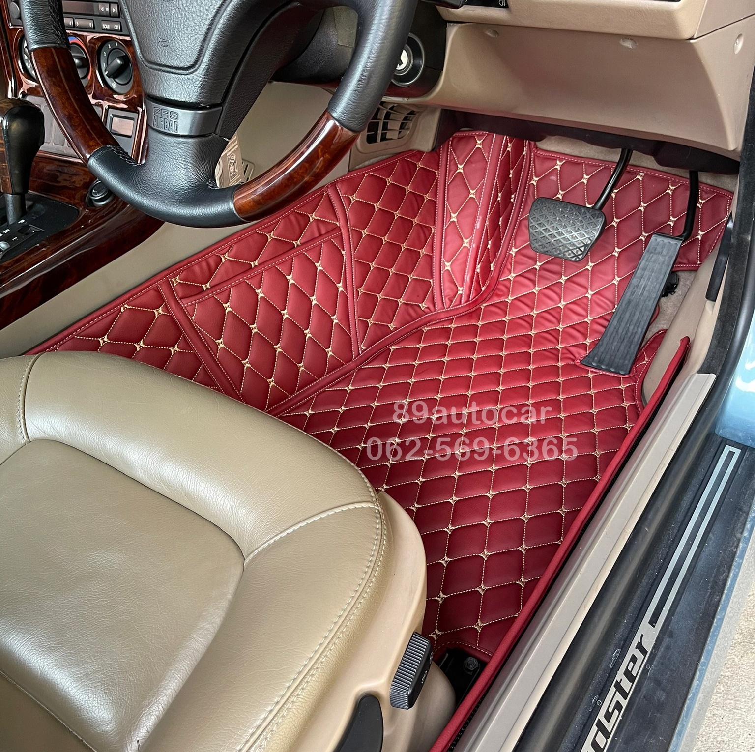 ขายพรมรถยนต์ BMW Z3 ปูพรมหกดี สีแดงไวน์ 2 ชิ้น