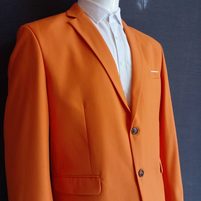 พร้อมเช่า ชุดสูทชาย สีส้ม สไตล์เกาหลี (ไม่มีเสื้อกั๊ก)