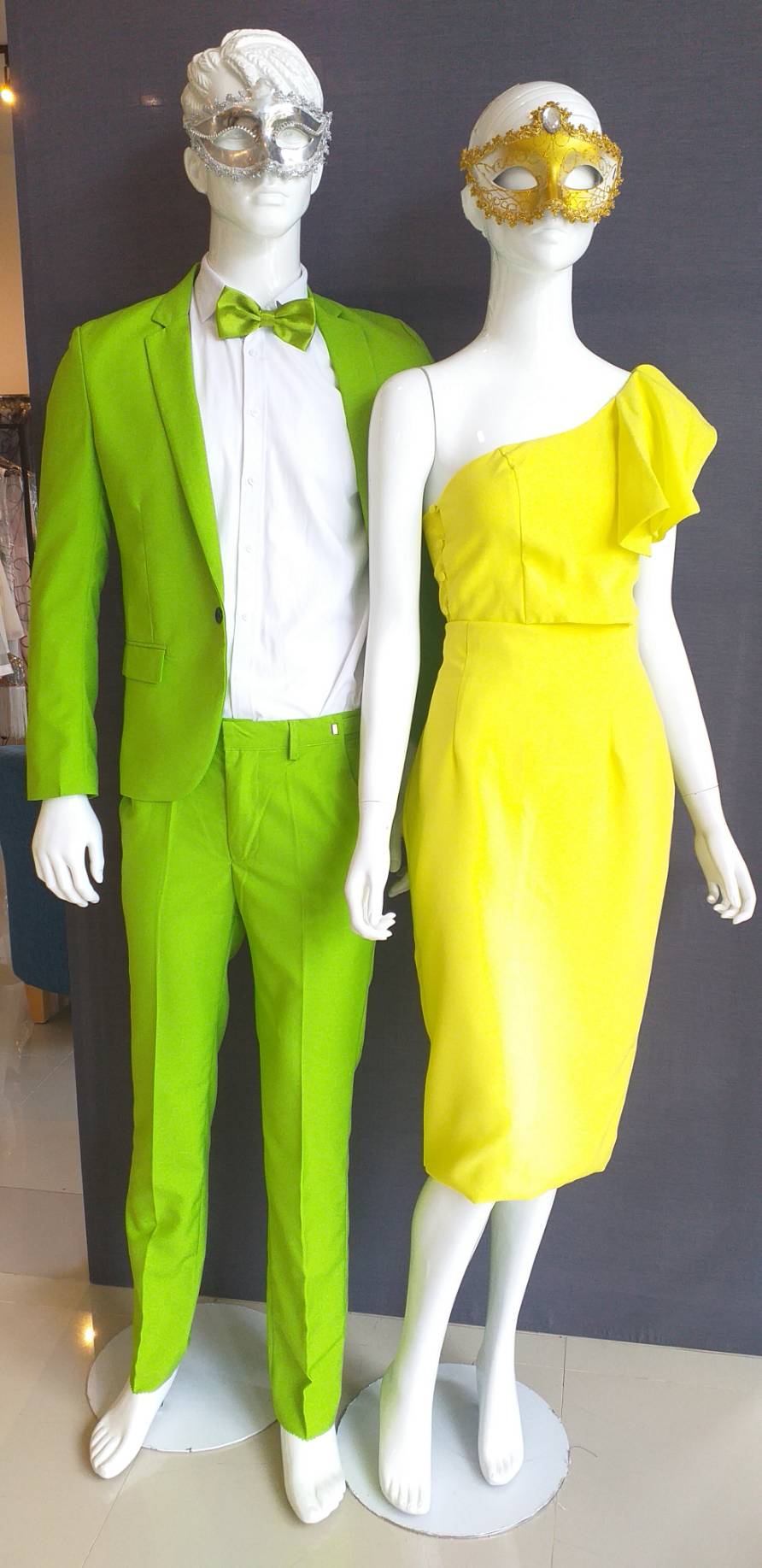 พร้อมเช่า ชุดสูทชาย สีเขียวอ่อน สไตล์เกาหลี (ไม่มีเสื้อกั๊ก)