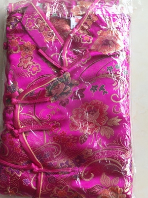 Pre-order กี่เพ้า สีชมพู Hot pink แขนสั้น ลายดอกไม้ ตัดเย็บอย่างดี