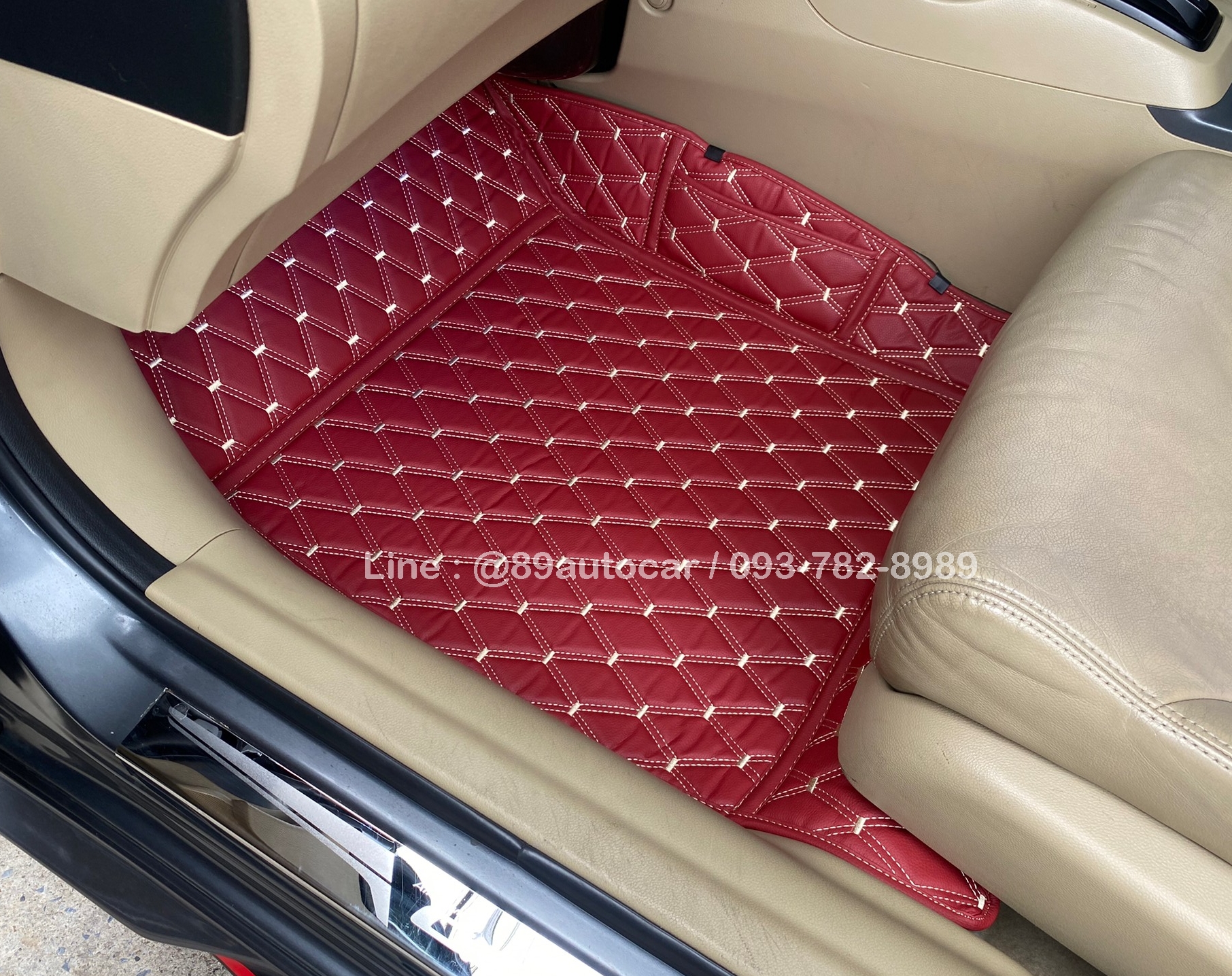 พรมปูพื้นรถยนต์ Honda Civic FB VVIP สีแดงไวน์ด้ายทอง พรมเข้ารูปสวยหรู กันน้ำ กันฝุ่น ทำความสะอาดง่าย โดย 89autocar