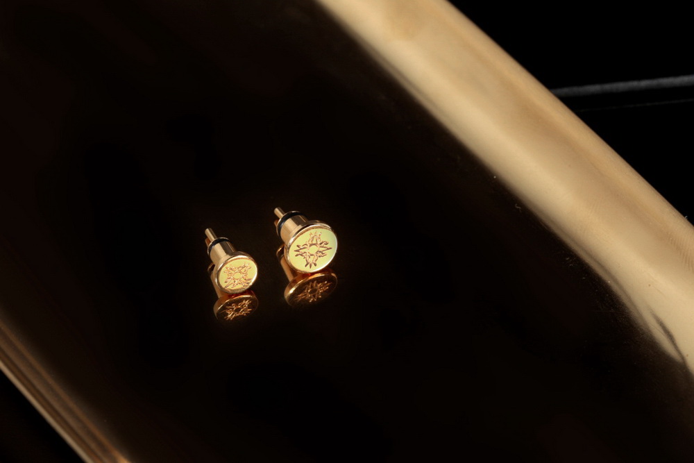 ขาย Cayin P35A+P44A ปลั๊กกันฝุ่นชุบทองสำหรับปิดช่องหูฟังเครื่องเล่นเพลงพกพา