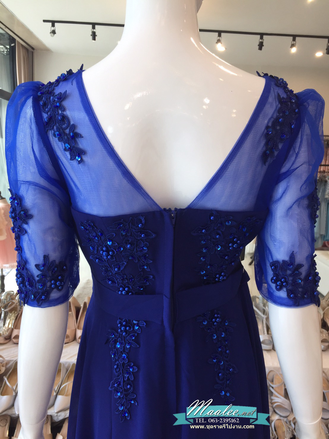 พร้อมส่ง ชุดราตรียาว สีน้ำเงิน แขนยาว แบบเรียบหรู แต่งลูกไม้เซาะดอก ปักลูกปัดมุก