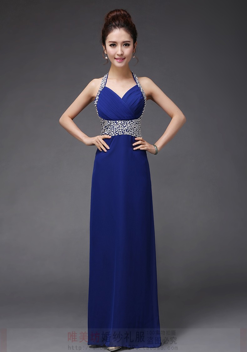 พร้อมส่ง ชุดราตรียาว สีน้ำเงิน แบบเก๋ คล้องคอ ช่วยยกเนินอกสวย