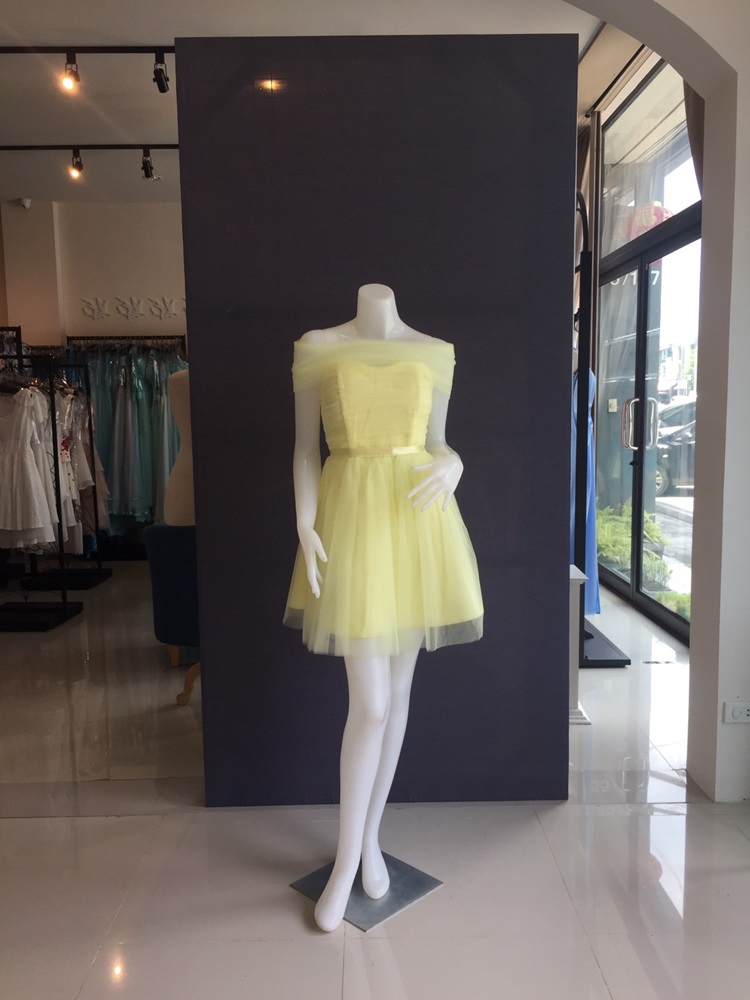 พร้อมส่ง ชุดราตรีสั้น เพื่อนเจ้าสาว แบบ A ผ้าแยกชิ้น ใส่แบบเกาะอก หรือ ปิดไหล่ก็ได้ สีเหลือง (จับสม๊อกด้านหลัง)