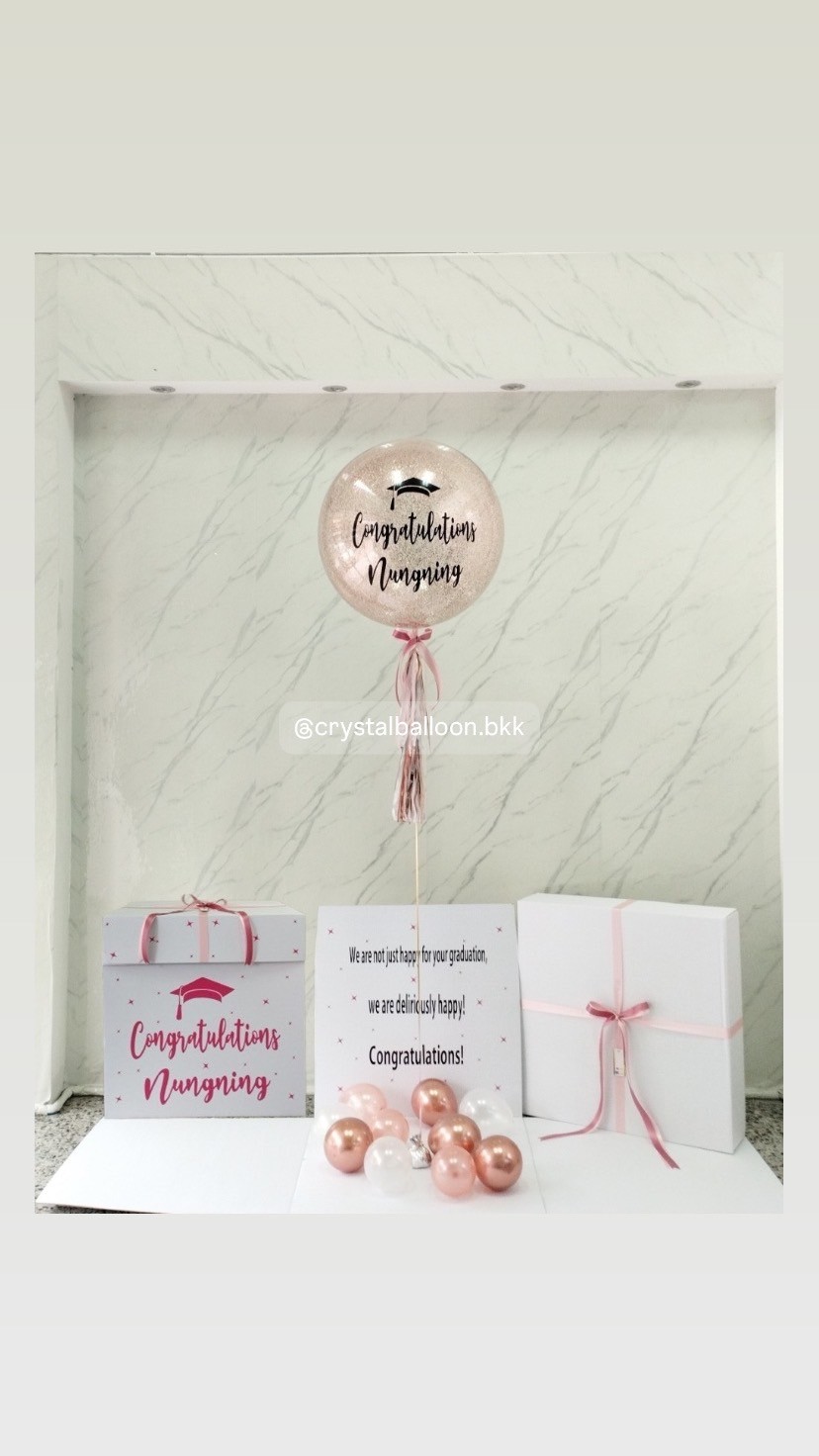 Congratulations Surprised Box กล่องเซอร์ไพรส์รับปริญญา Bubble ขนาด 24" กลิตเตอร์โรสโกลด์ พร้อมตกแต่ง สามารถใส่รูปได้ 4 ใบ สามารถเปลี่ยนสีลูกโป่ง/เปลี่ยนข้อความได้